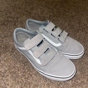 OLD SKOOL V SUEDE CANVAS SHOE